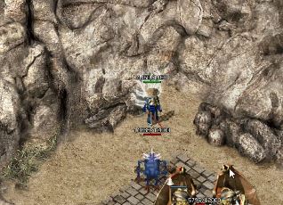 1.76版本传奇沃玛卫士也爆高级武器